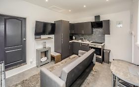 Cottage Hide-Out